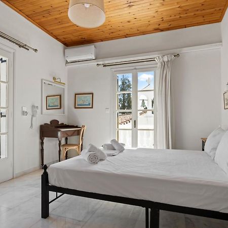 Villa Kalomira Spétses Esterno foto