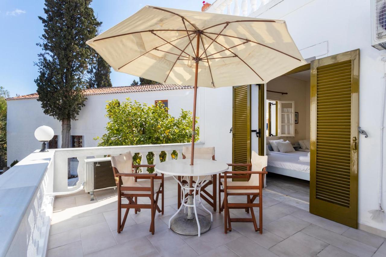 Villa Kalomira Spétses Esterno foto