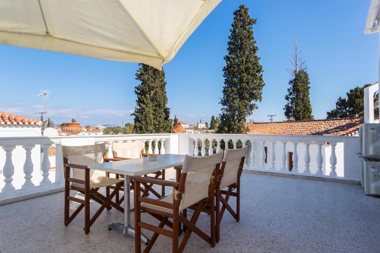 Villa Kalomira Spétses Esterno foto