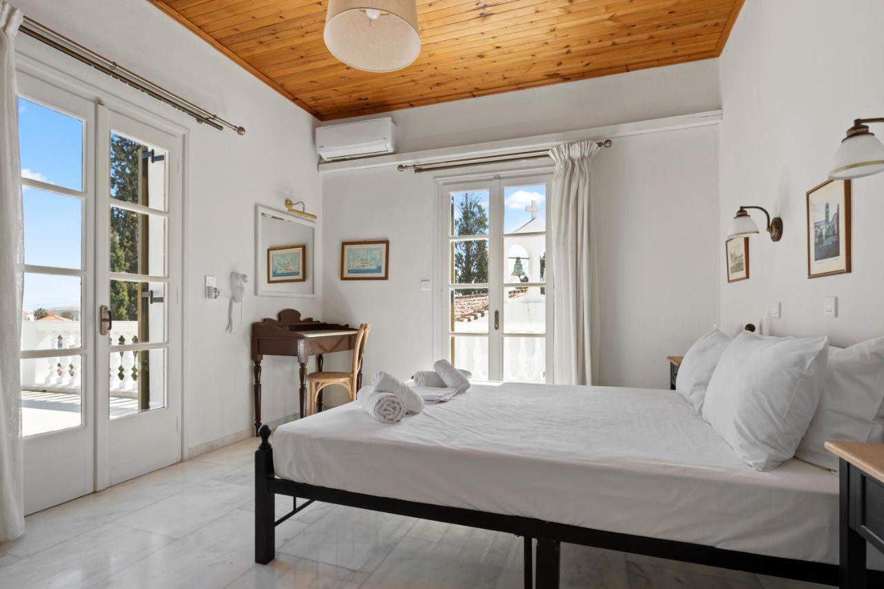 Villa Kalomira Spétses Esterno foto
