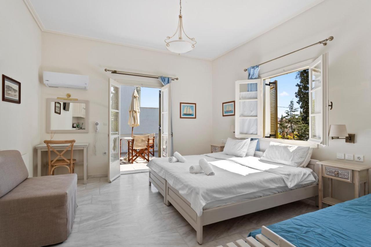 Villa Kalomira Spétses Esterno foto