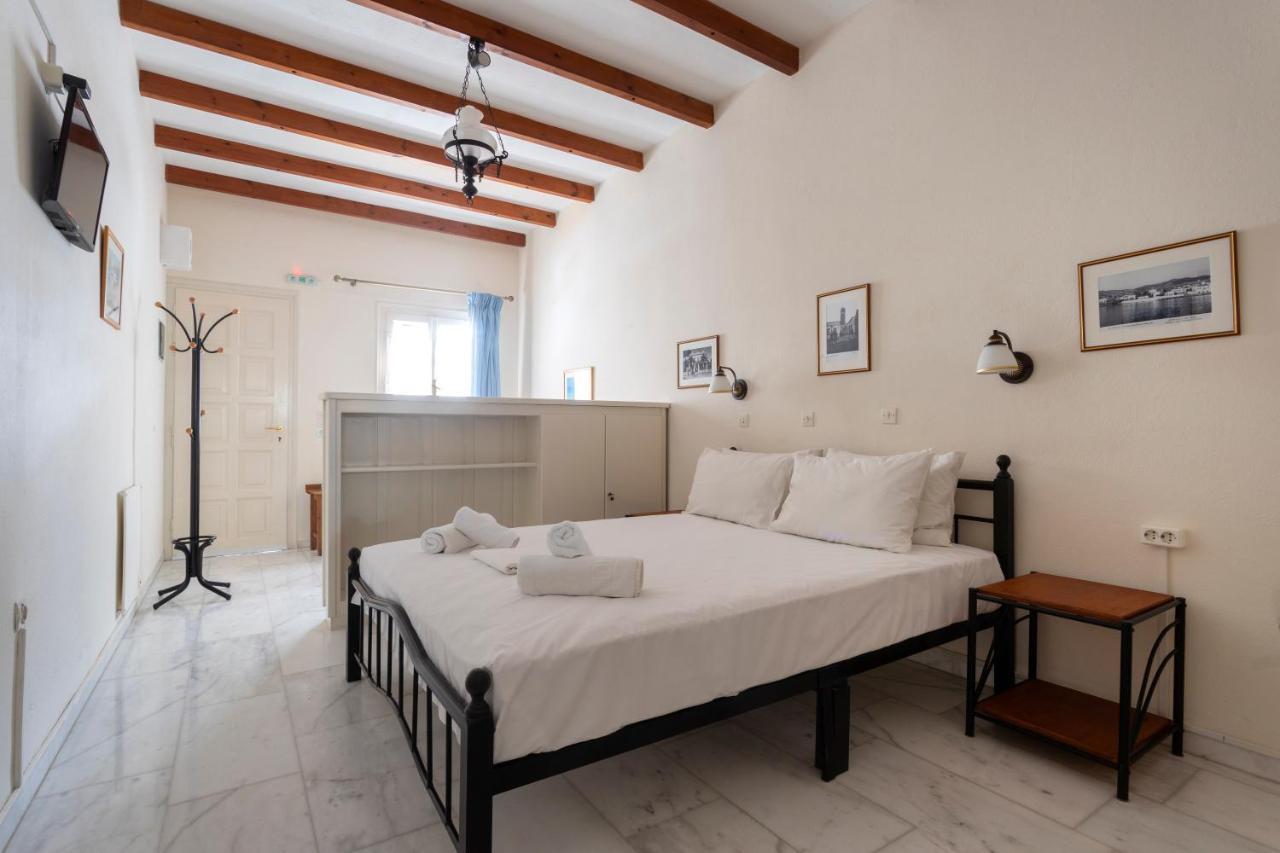Villa Kalomira Spétses Esterno foto