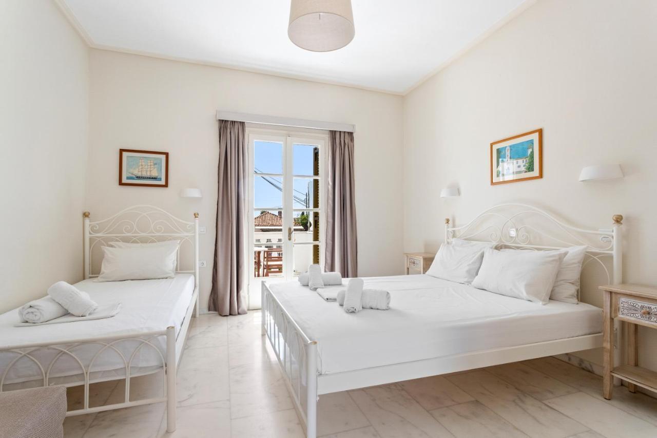 Villa Kalomira Spétses Esterno foto